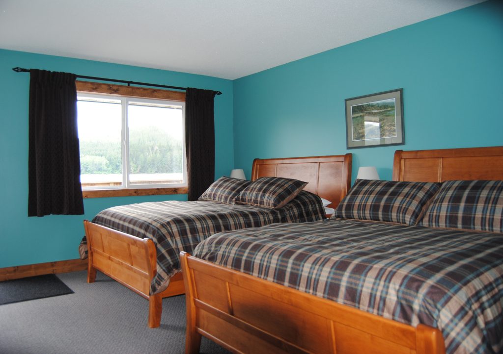 Knight Inlet Lodge guest room