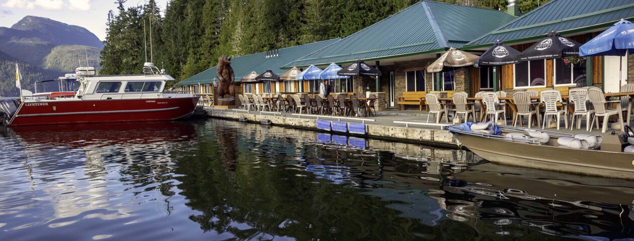 Knight inlet lodge